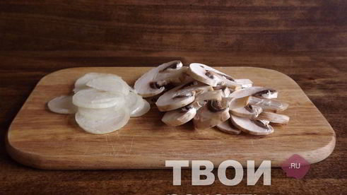 пицца с грибами