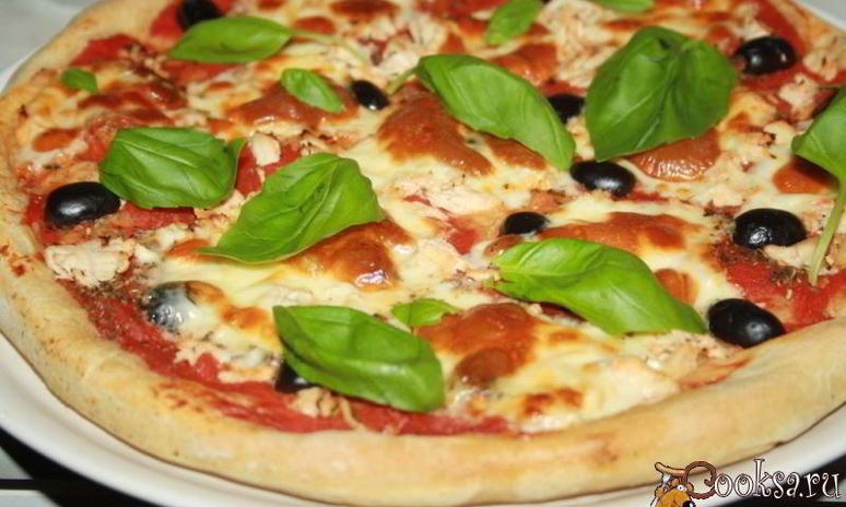 Рецепт пиццы с курицей и маслинами