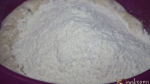 пицца с курицей и маслинами