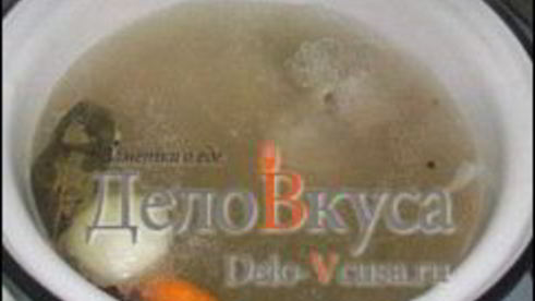 пицца с курицей, шампиньонами и сыром без томатной основы