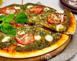 Пицца с моцареллой