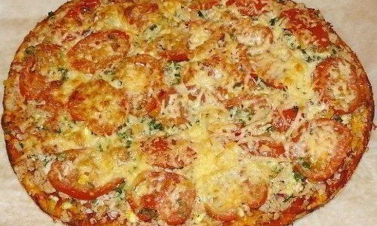 Рецепт пиццы с ветчиной и помидорами на лаваше