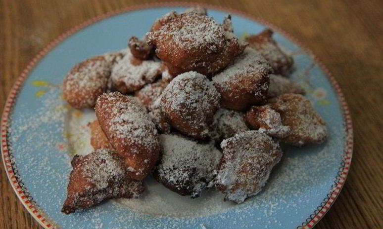 Рецепт картофельных пончиков с корицей