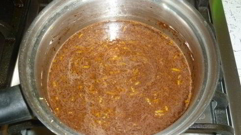 пончики на кефире с пряным сахаром и шоколадным соусом