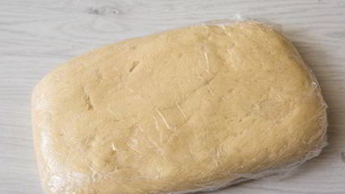 простые пончики на сгущенке