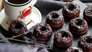 Шоколадные пончики