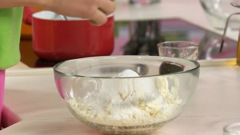 творожные пончики с апельсиновым соусом