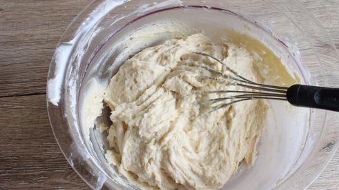 творожные пончики в масле