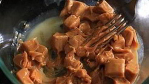 яблочные пончики с карамелью