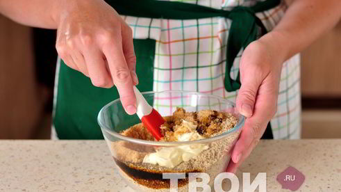 потица, словенский ореховый рулет