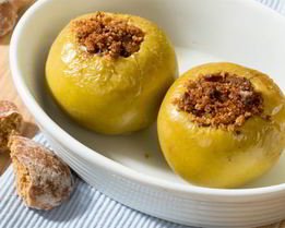 Печеные яблоки с имбирным пряником