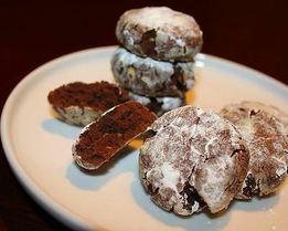 Шоколадные пряники с трещинками