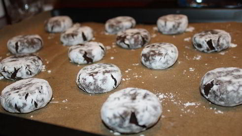 шоколадные пряники с трещинками