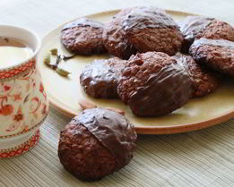 Шоколадные пряники с цукатами