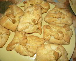 Пряные слойки с ананасом