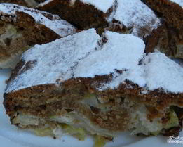 Медовая шарлотка с яблоками