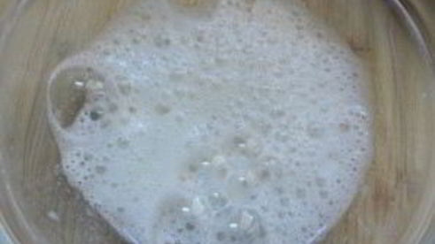 медовая шарлотка с яблоками