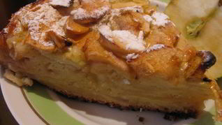 Очень яблочная шарлотка