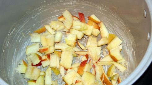 шарлотка на кефире в мультиварке