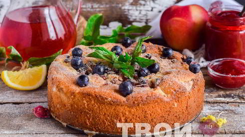 шарлотка на кефире