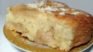 Шарлотка на маргарине с яблоками