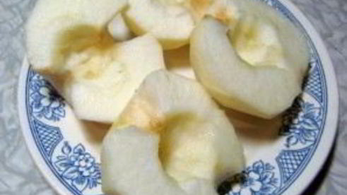 шарлотка на маргарине с яблоками