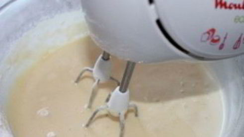 шарлотка с бананами в мультиварке