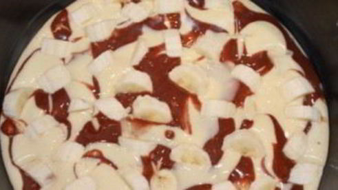 шарлотка с бананами в мультиварке