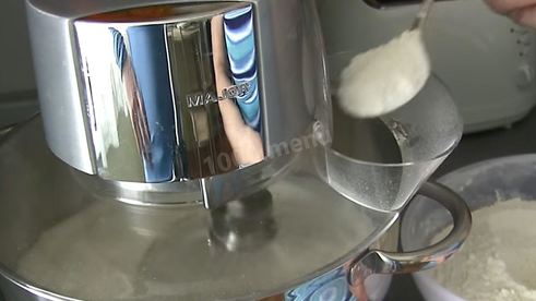 шарлотка с яблоками в мультиварке яблочная