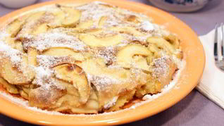 Шарлотка с яблоками