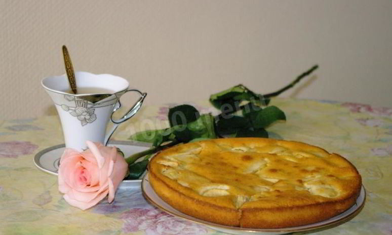 Рецепт шарлотки со сметаной с яблоками