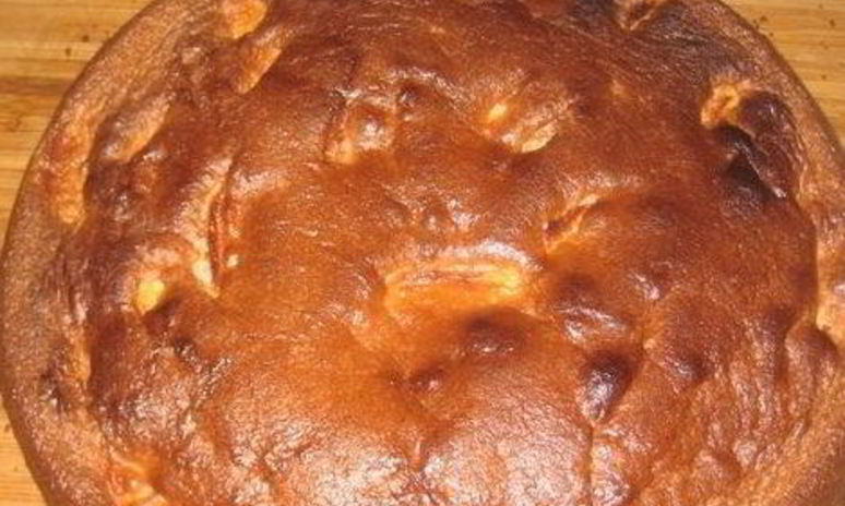 Рецепт шарлотки со сметаной