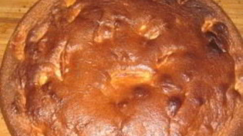 шарлотка со сметаной