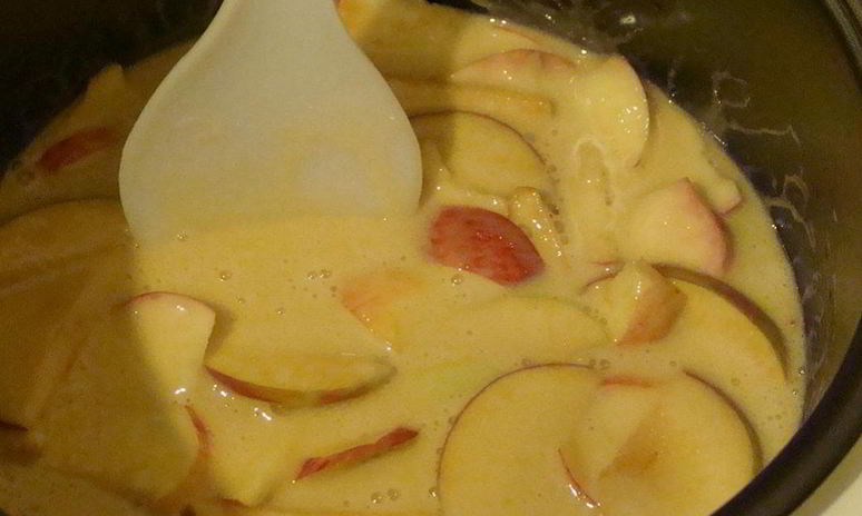 Рецепт шарлотки в мультиварке