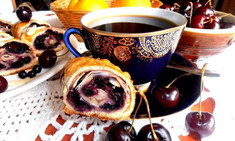 Рецепт чернично-сливочного штрудель