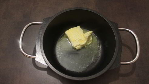 мясной штрудель под соусом бешамель