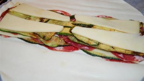 штрудель с беконом и цукини