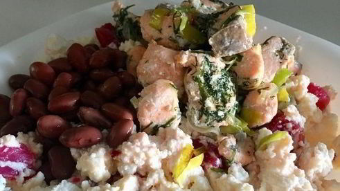 штрудель с лососем, фасолью и рикоттой