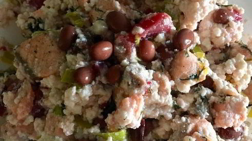 штрудель с лососем, фасолью и рикоттой