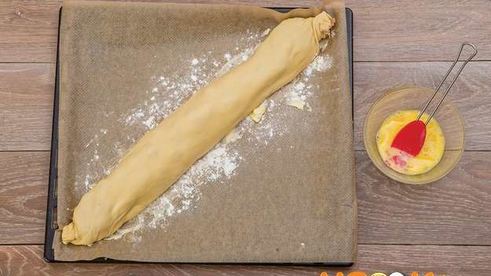 штрудель с вишней