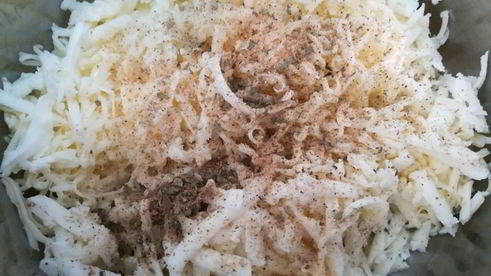 слоеные конвертики с сыром