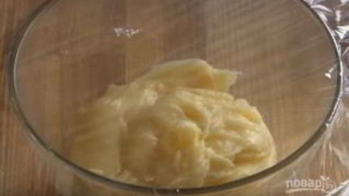 слойки из слоеного теста с кремом патисьер