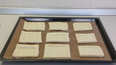 слойки коробочки с начинкой