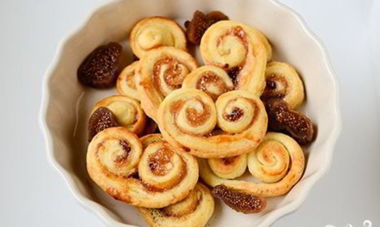 Рецепт слоек с джемом