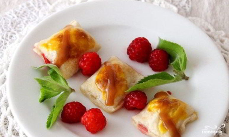 Рецепт слоек с малиной