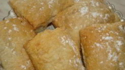 слойки с яблоками из слоеного теста