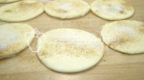 слойки с яблоками