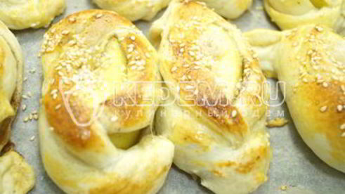 слойки с яблоками