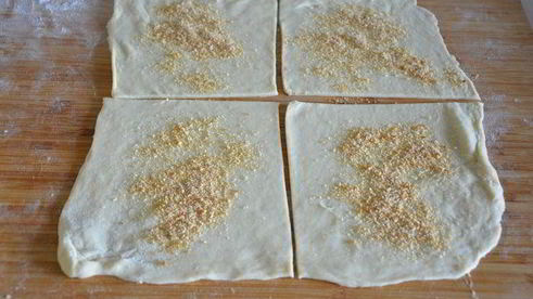 слойки со щавелем