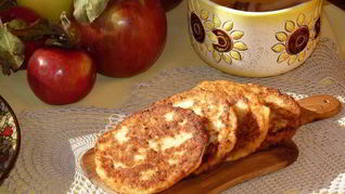 Медово-яблочные сырники